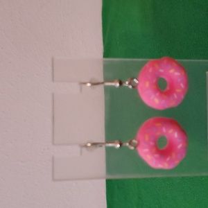 Girls / Womens Pink Pierced Donut Earrings